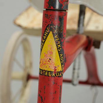 BARNCYKEL, trehjuling, Västbo Mekaniska Verkstads AB, omkr 1900-talets mitt.