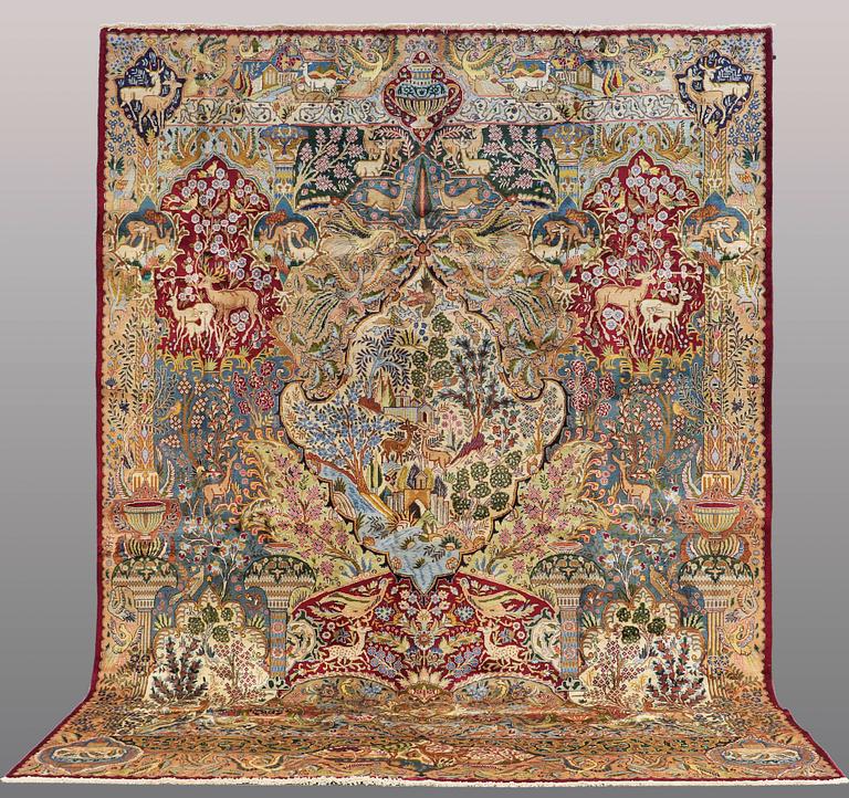 A CARPET, Figural Kashmar, ca 400 x 295 cm.