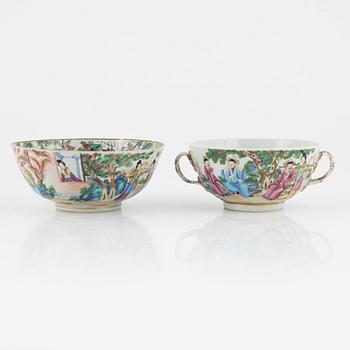 13 Chinese porcelain pieces, 19th/20th century.