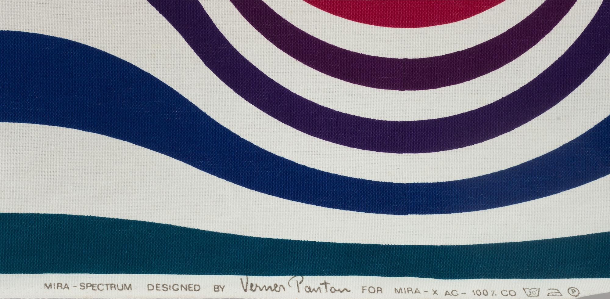 TEXTIL, bomull, Verner Panton för Mira-X. 1970-tal.