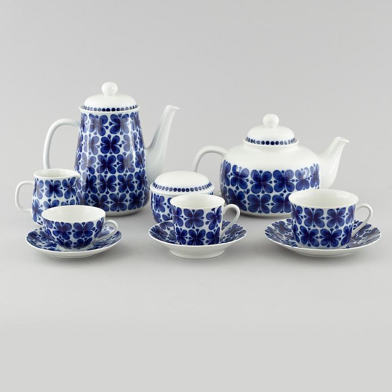 40 pieces of porcelain tableware by Marianne Westman, model "Mon Ami", for Rörstrand.