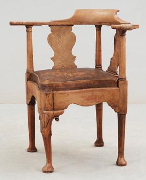 SKRIVBORDSSTOL / PUDERSTOL. Rokoko, 1700-talets andra hälft.