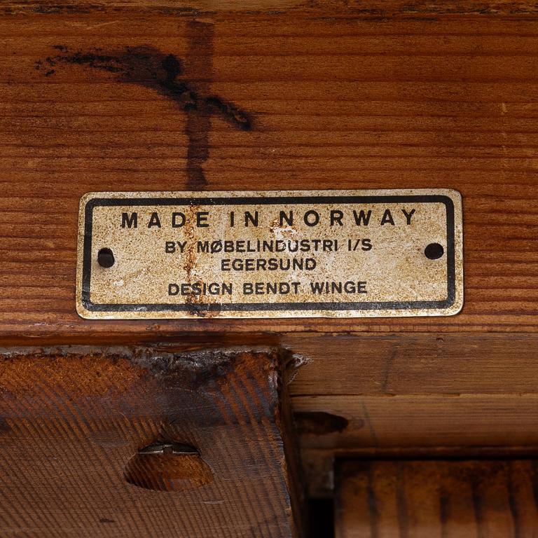 Bendt Winge, a drop-leaf table, Kleppes Møbelfabrik, Norway, 1960's.