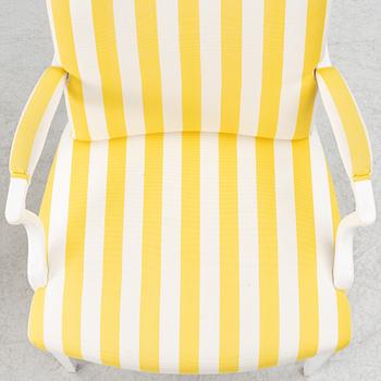 Josef Frank, a pair of model 969 arm chairs. Firma Svenskt Tenn.
