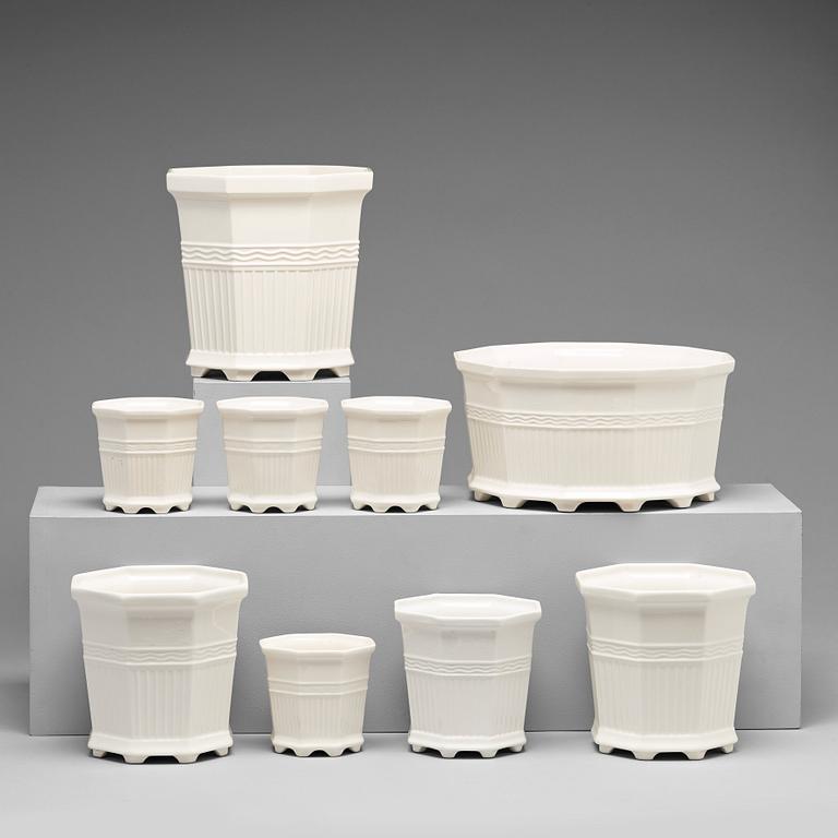 A set of nine flower pots, Waldemarsudde, modern.