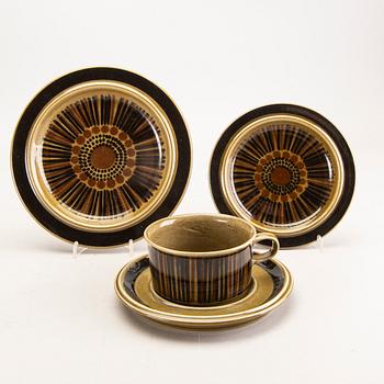 A Gunnel Olin-Grönqvist Kosmos 36 pcs service Arabia Finland.