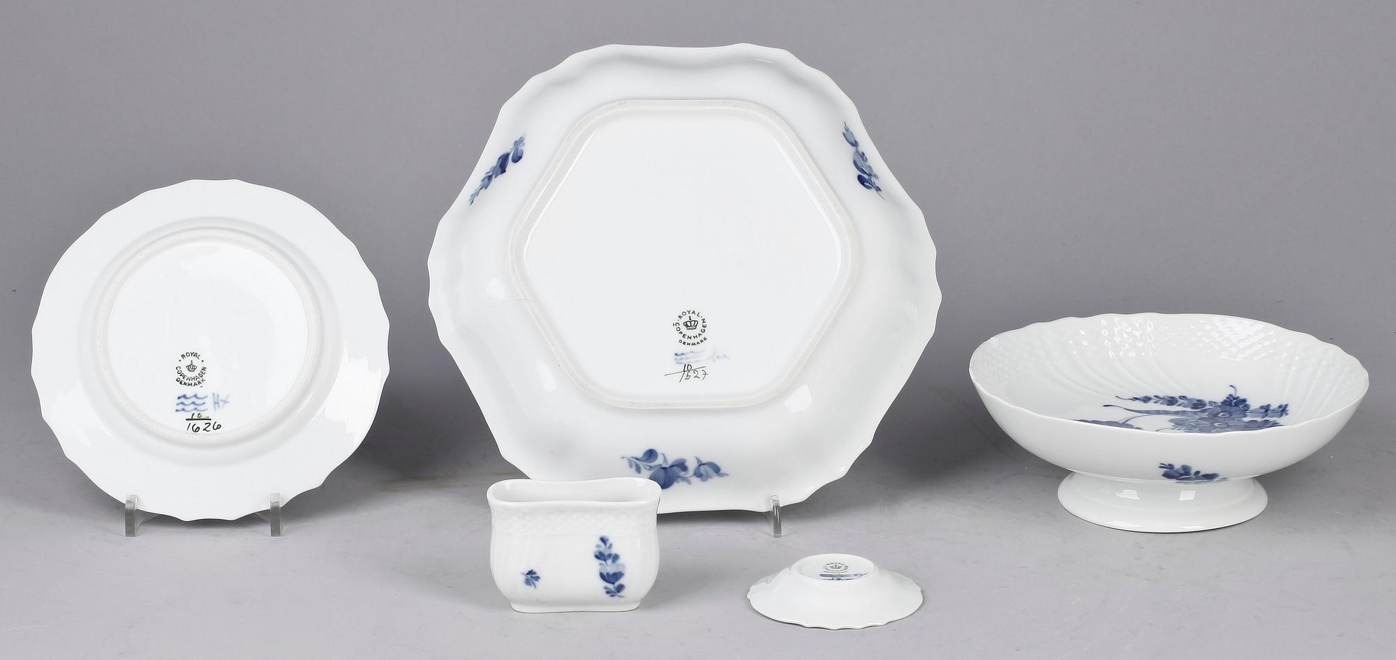 KAFFESERVIS, 35 delar, porslin, Blå Blomst, Royal Copenhagen.