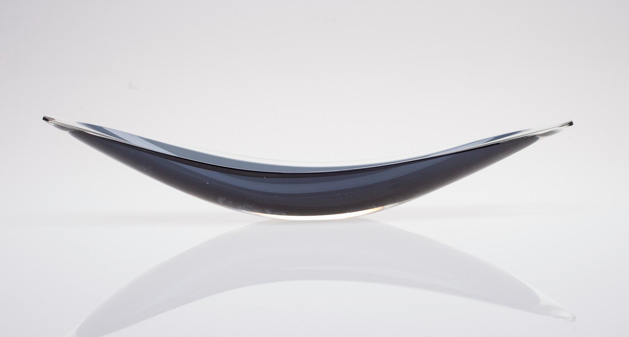 Kaj Franck, A GLASS SCULPTURE.