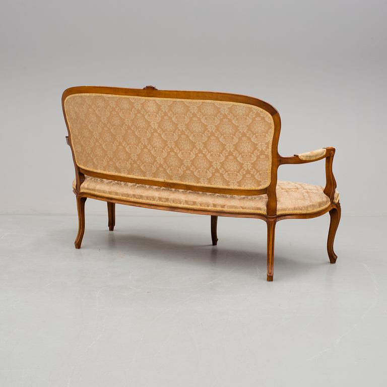 SOFFA, rokokostil, 1900-talets första hälft.