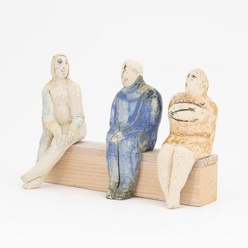 Lisa Larson, a signed stoneware sculpture, dated -81.