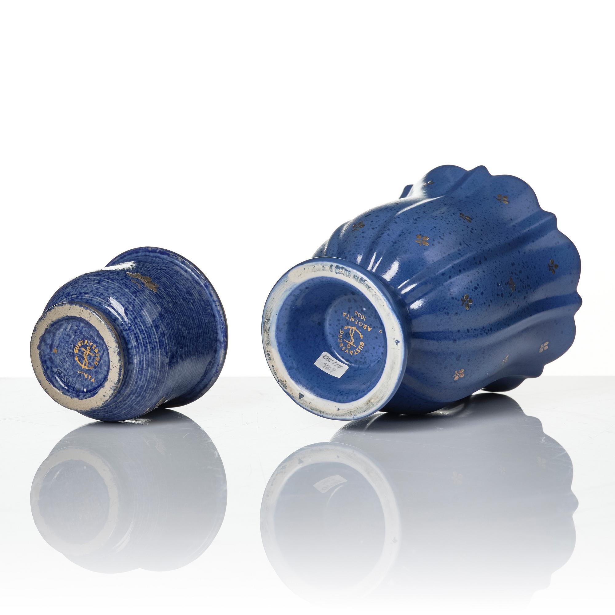 Wilhelm Kåge, a set of two Argenta stoneware vases, two dishes and a bowl with lid, Gustavsberg 1930s-50s.