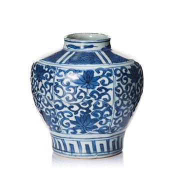 1110. A blue and white jar, Ming dynasty (1368-1644).