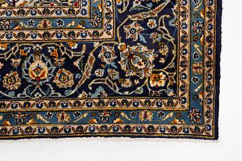 Matta, Keshan, ca 387 x 291 cm.