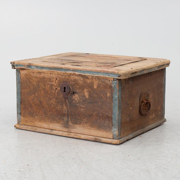 A chest, 19th century.