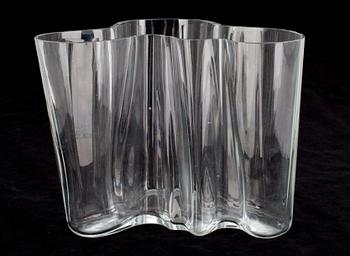VAS, glas, "Savoy"  signerad Alvar Aalto, 3030.