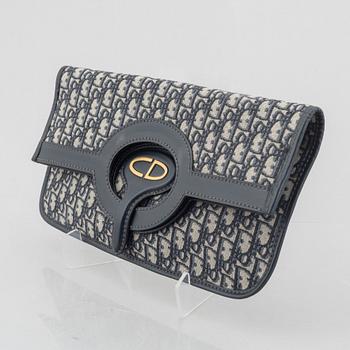 Christian Dior, bag/clutch, "Oblique fold-over convertible clutch".