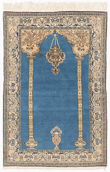 Rug, oriental, circa 205 x 135 cm.