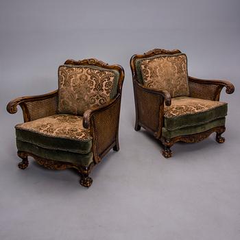 KARMSTOLAR, ETT PAR, Chippendale-stil, 1930-tal.