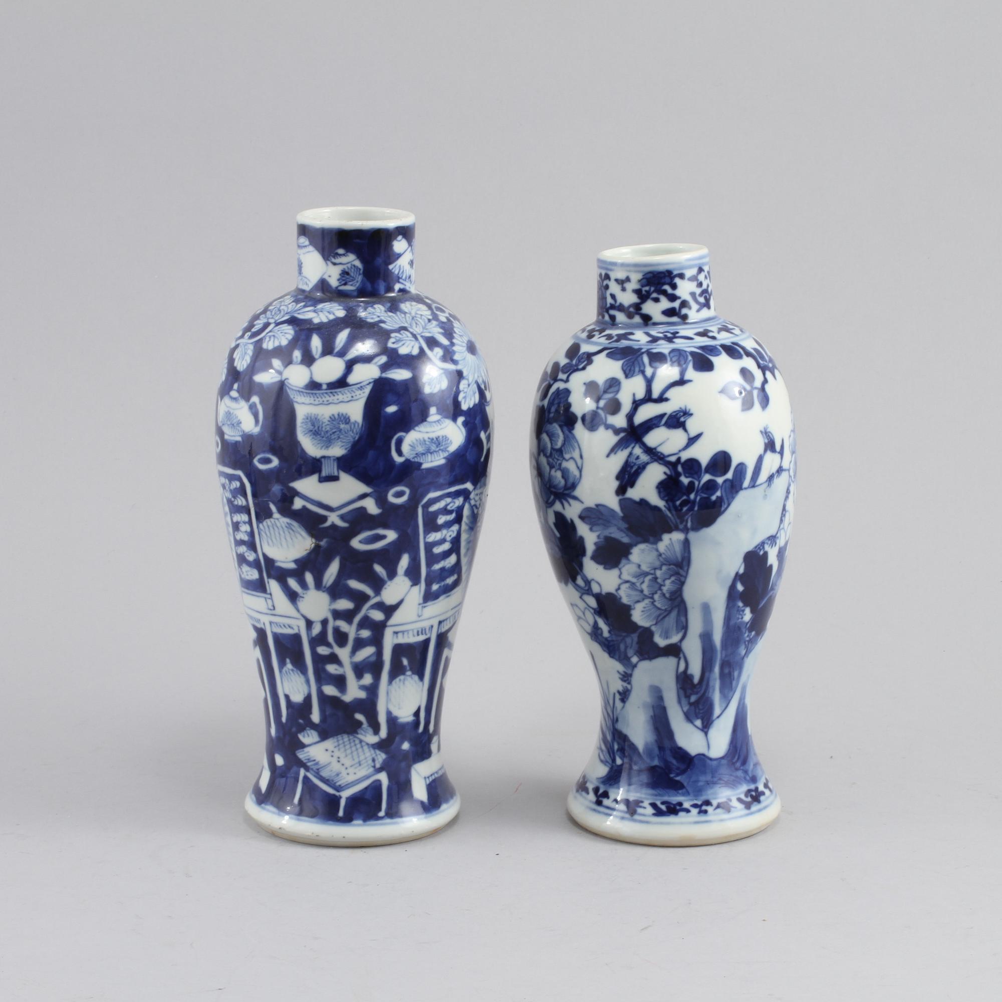 VASER, 2 st, porslin, Kina, 1800-/1900-tal.