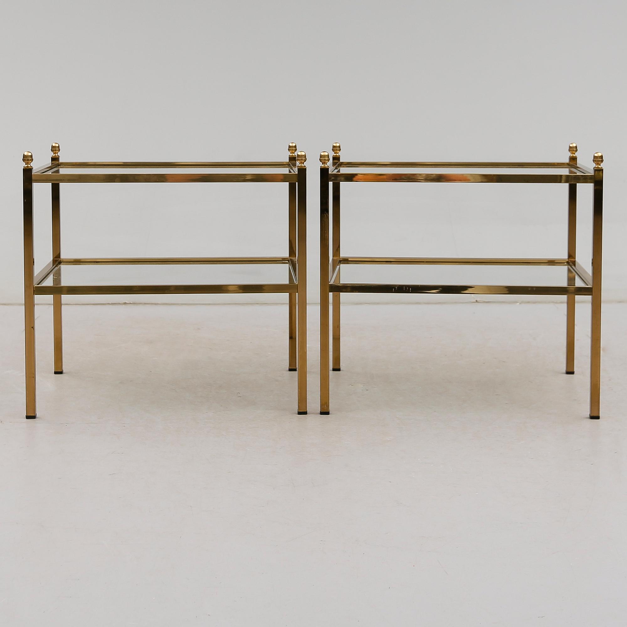BORD, 2 st, 1900-talets andra hälft.