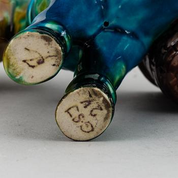 GUNNAR NYLUND, häst, kamel och åsna, Rörstrand 1900-talets mitt.