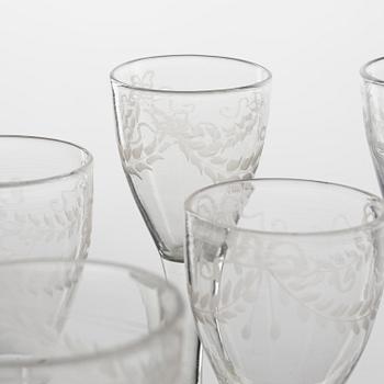 Glas, 13 st, omkring år 1800.