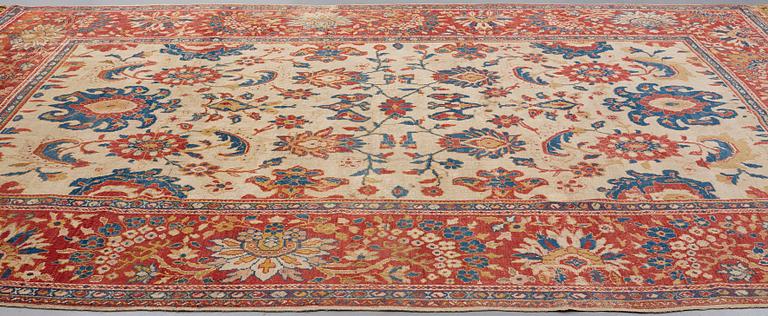 A CARPET, an antik Ziegler Mahal, ca 419,5 x 323,5 cm (as well as 1 cm flat weave at the ends).