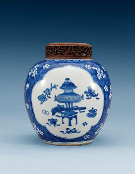 1720. A blue and white jar, Qing dynasty, Kangxi (1662-1722).