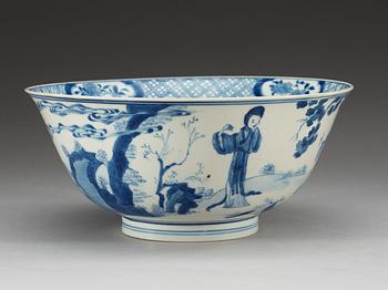 A blue and white bowl with Chenghua six character mark. Qing dynasty, Kangxi (1662-1722).