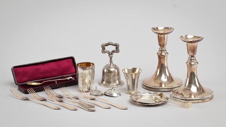 PARTI SILVER, 16 delar, 1900-tal. Tot vikt c:a 280 g exkl ljusstakar.