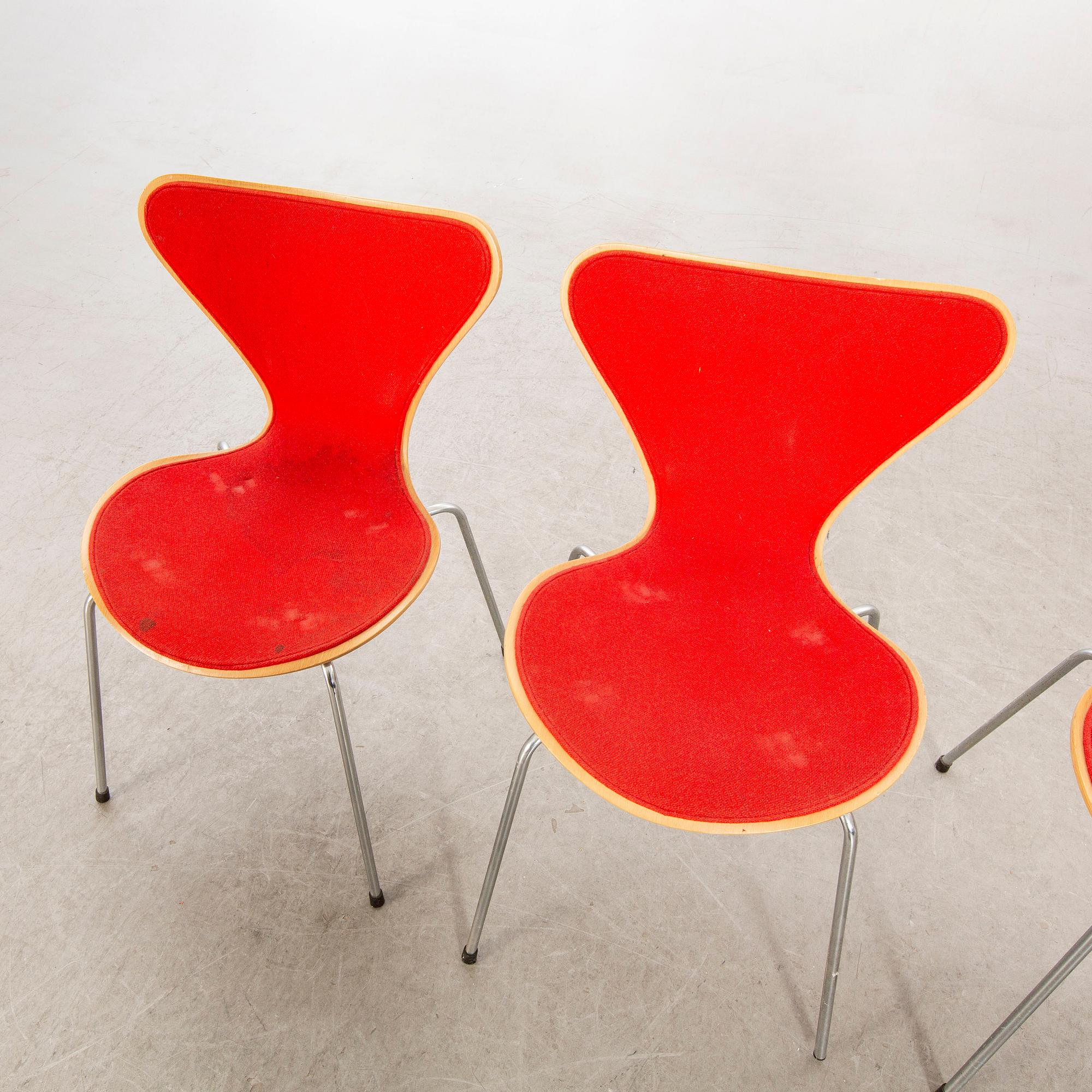 Arne Jacobsen, 7 "Seven" for Fritz Hansen Denmark.