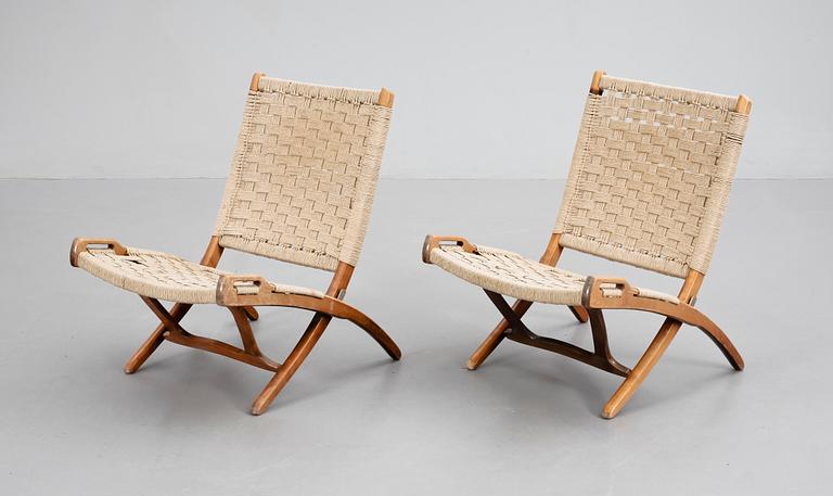 FÄLLSTOLAR, ett par, kopia efter "Folding Chair" Hans J Wegners, Jugoslavien, 1900-talets andra hälft.