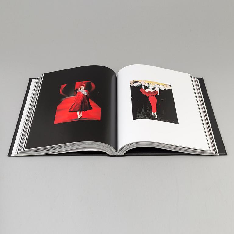 BOOKS ABOUT FASHION (3): Christian Dior.