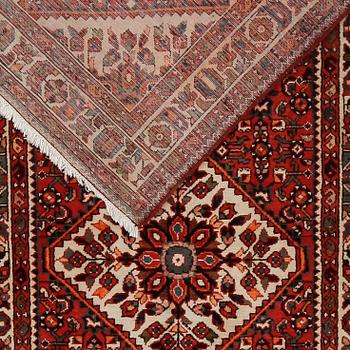 MATTA, Hamadan, ca 329 x 120 cm.
