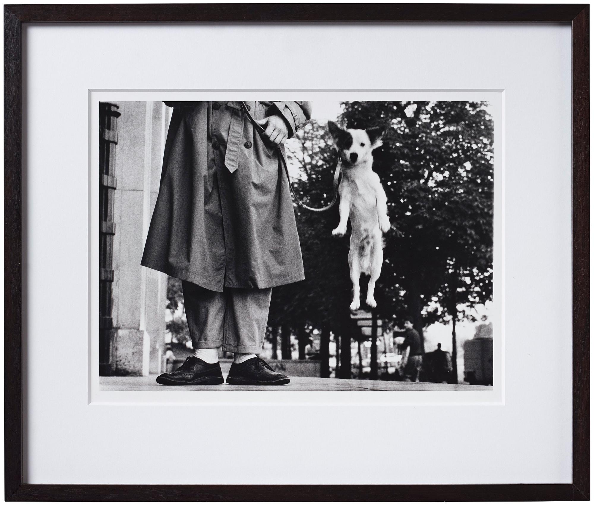 Elliott Erwitt, "Paris, France, 1989".
