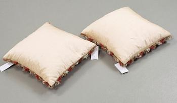 CUSHIONS, 1 pair, Tapestry weave, Around 40 x 38,5 cm each, Aubusson, France, 19th century, a Royal provenance.