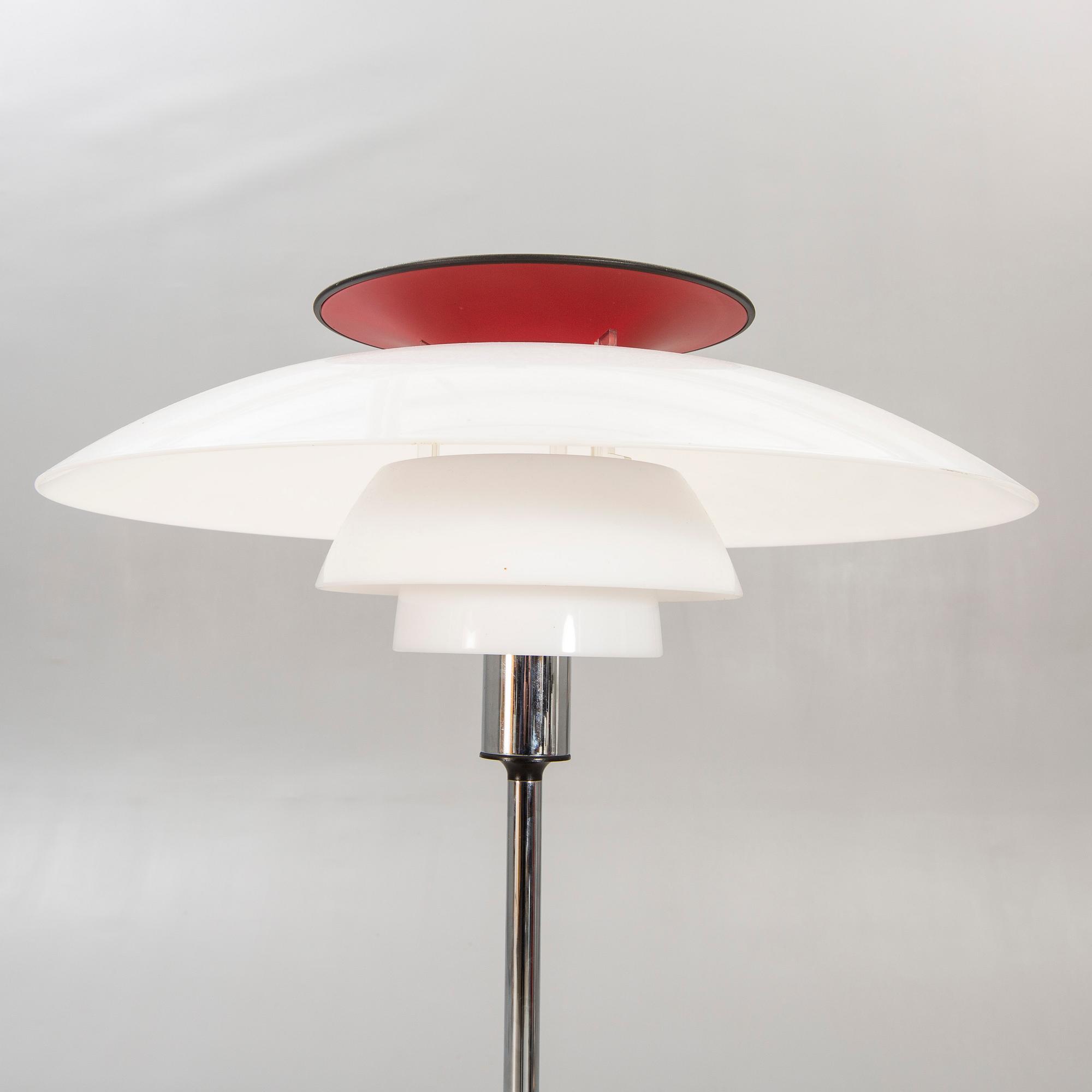 Poul Henningsen, golvlampa, "PH 80", Louis Poulsen, Danmark.