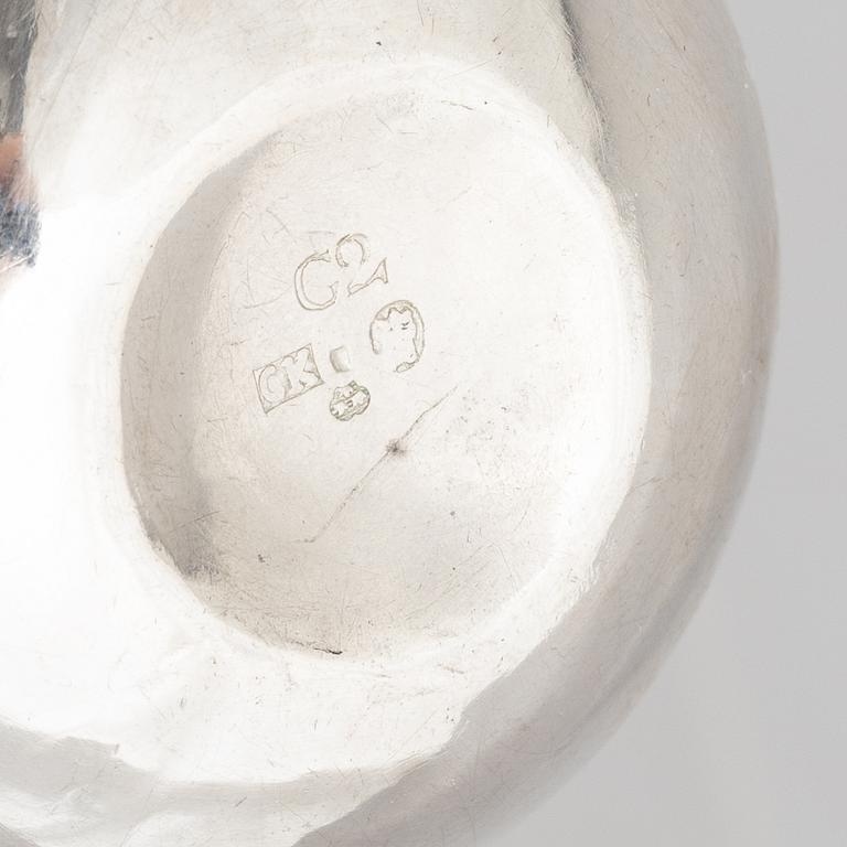 Five Swedish silver tumblers, 18th-19th Century.