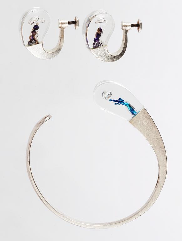 A Björn Weckström bangle and earrings by Lapponia, Finland 1976.