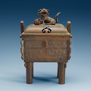 RÖKELSEKAR med LOCK, brons. Arkaiserande, troligen Ming dynastin.