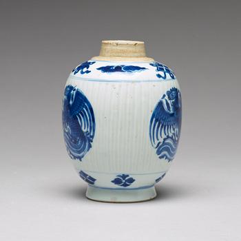 URNA, porslin. Qingdynastin, Kangxi (1662-1722).