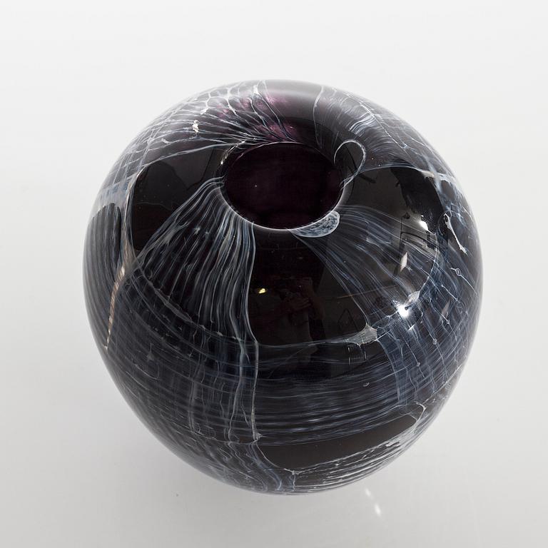 A signed glass vase by Anna Forsling.
