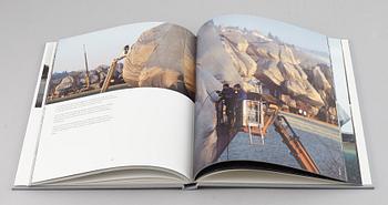 BOOK, "Christo and Jeanne-Claude, Wrapped Trees, Basel 1997–1998", 641/1000.