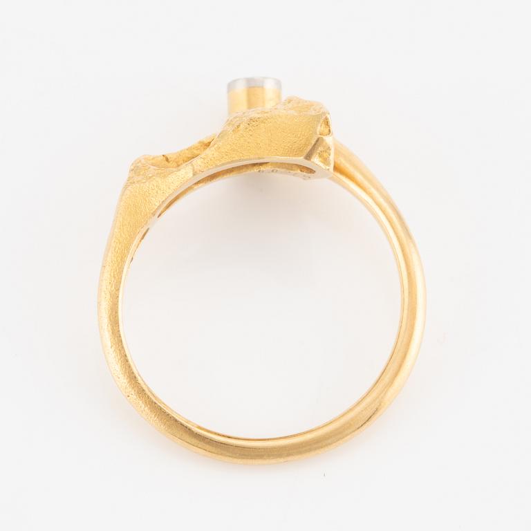 Lapponia ring, 18K guld med en åttkantslipad diamant, Finland 1977.