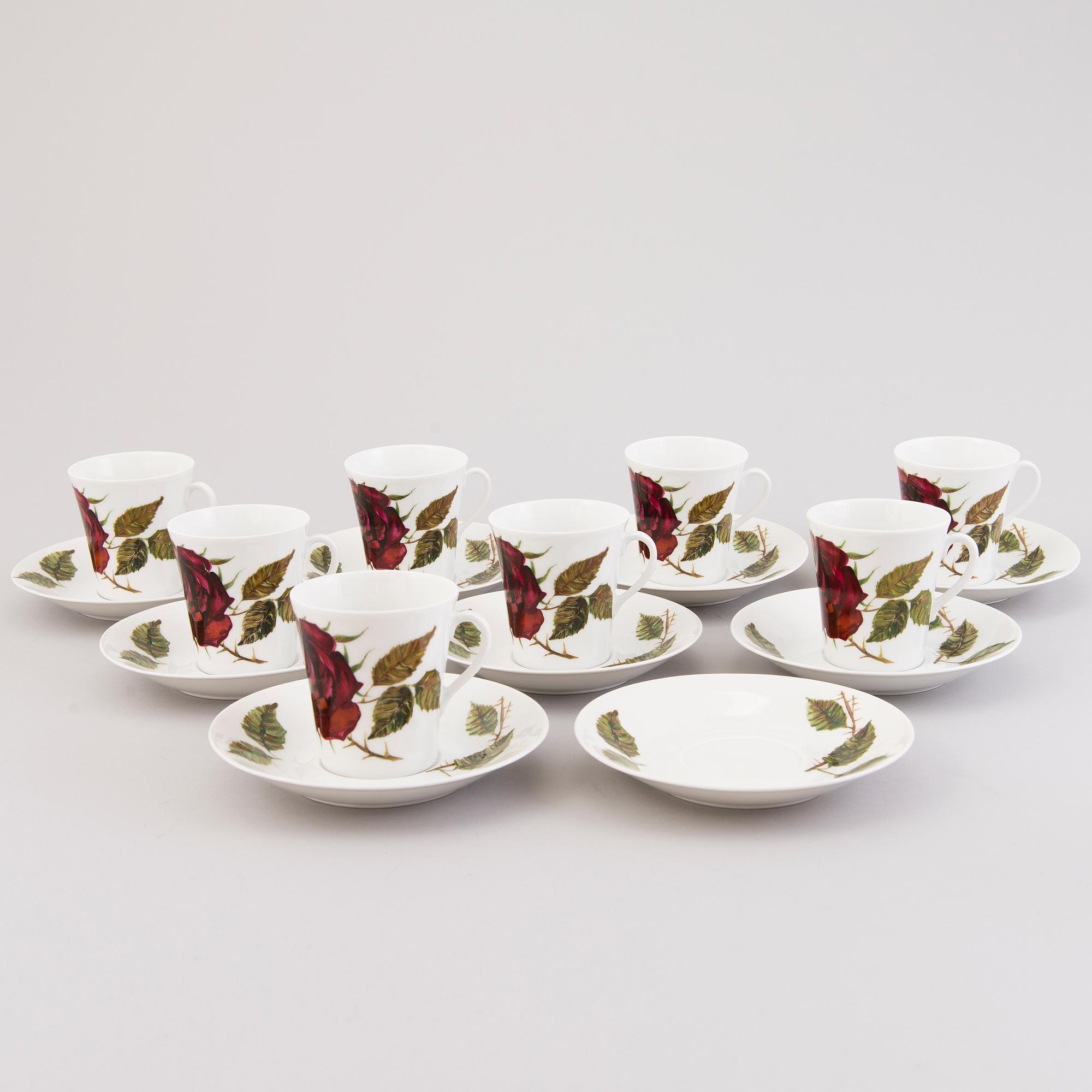 A 22(+1)-piece porcelain coffee set,  "Ruusu" (Rose), Anneli Qveflander & Ulla Procopé. In produktion 1957-1969.