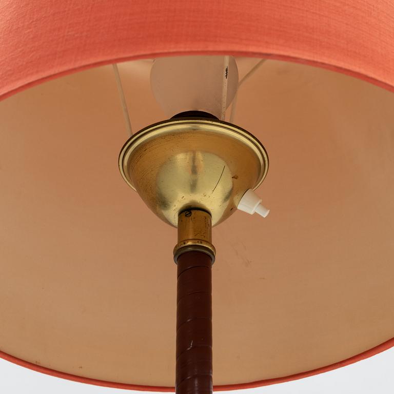 A mid 20th Century floor lamp.