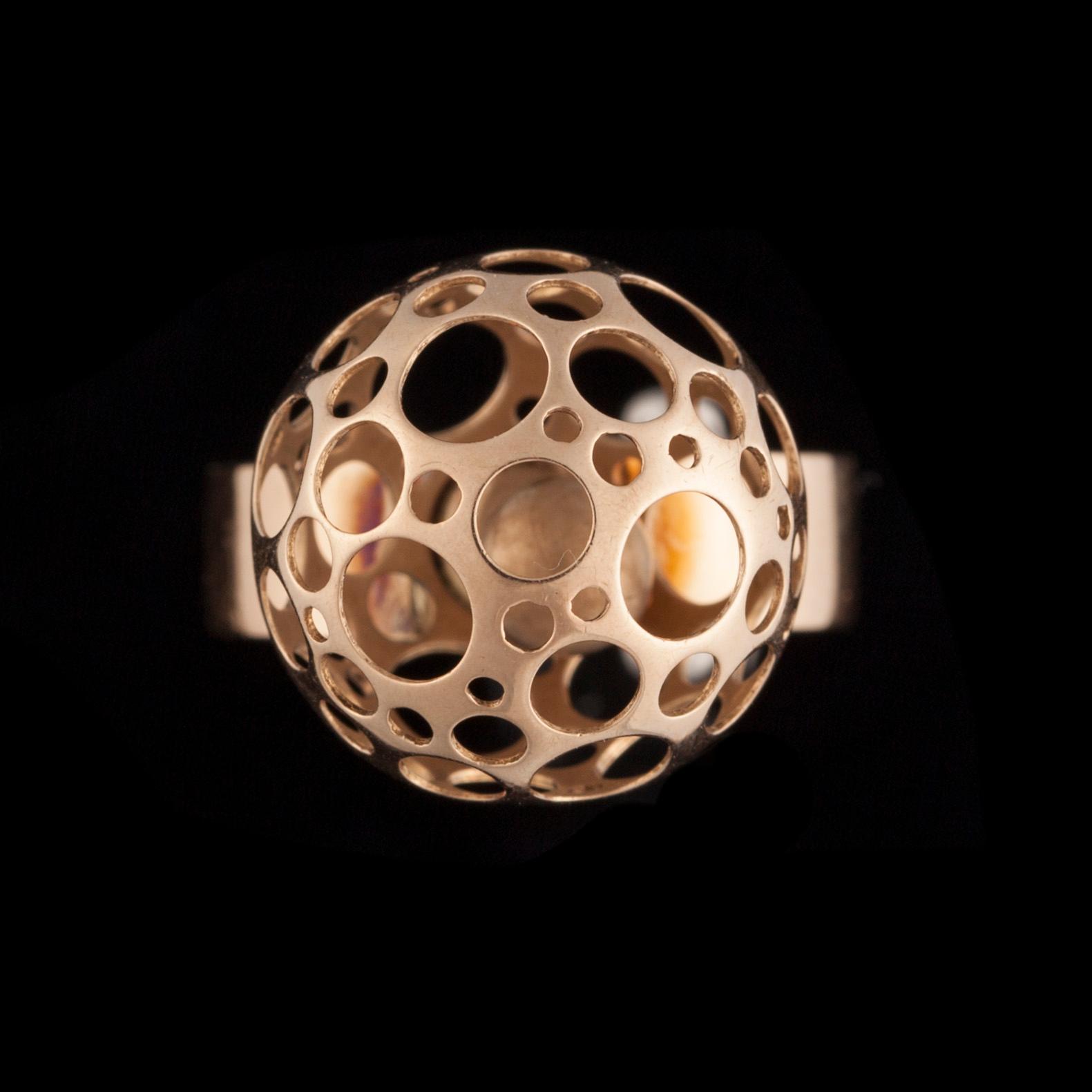 RING och HÄNGE, 14K guld, Liisa Vitali, N. Westerback, Helsingfors, 1970-tal. Tot vikt 5,1 g.