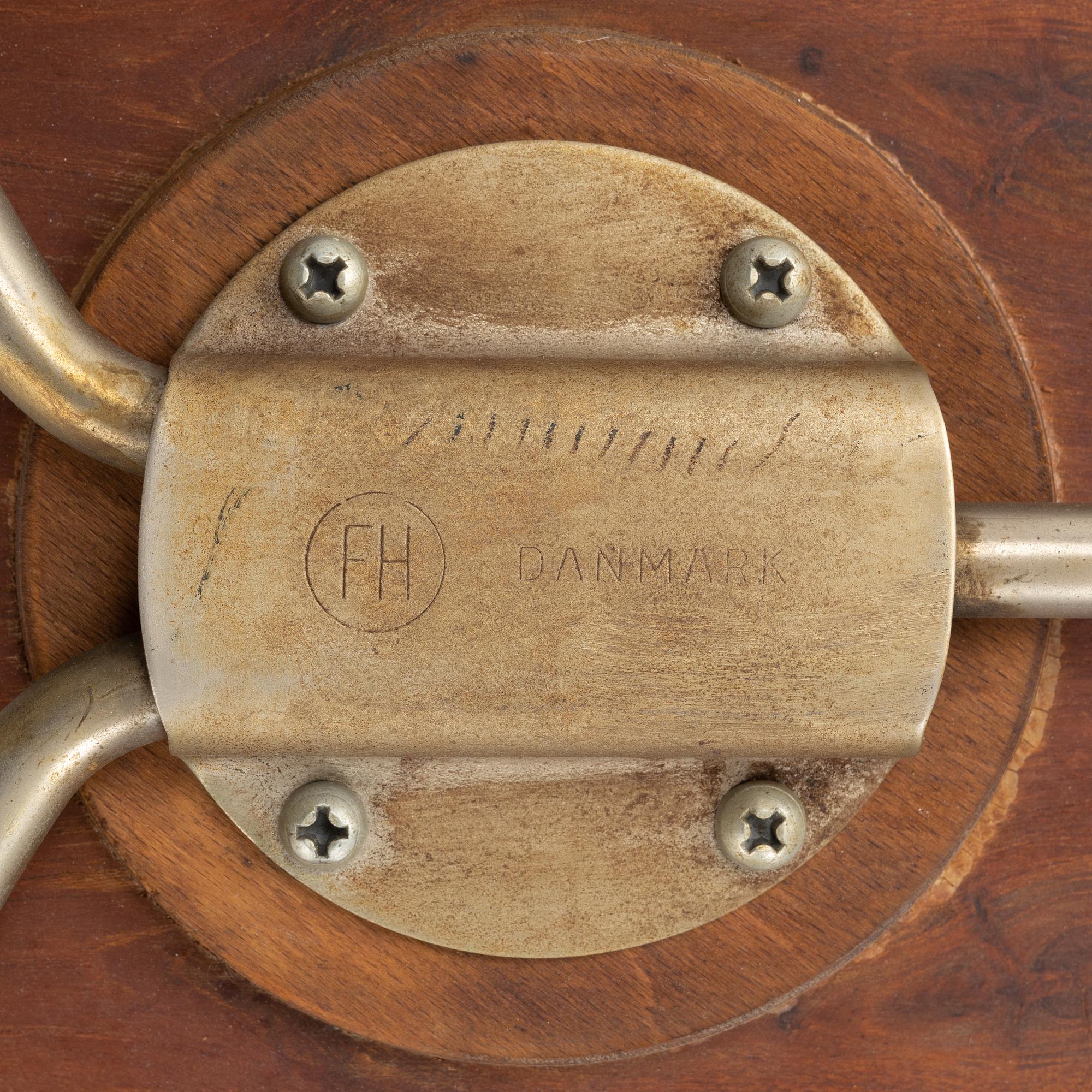Arne Jacobsen, two teak veneered cahirs, Fritz Hansen, Denmark, 1960's.