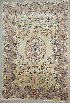 MATTA, sannolikt Keshan. Ca 460x309 cm.