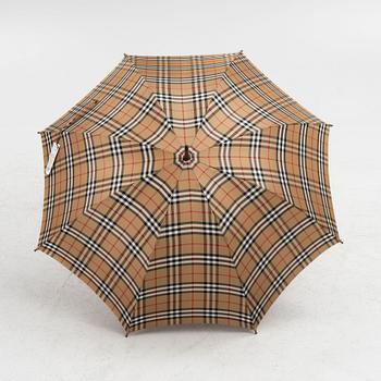 Burberry, umbrella.